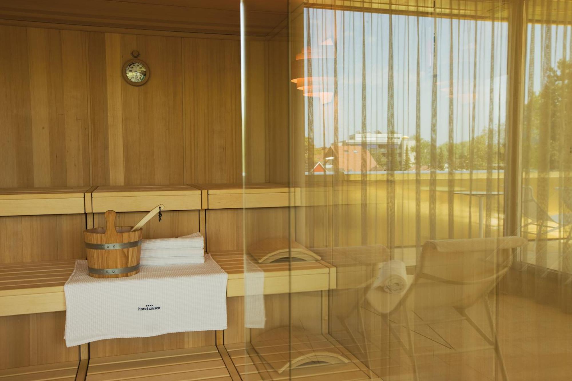 Hotel Am See Hard Bagian luar foto