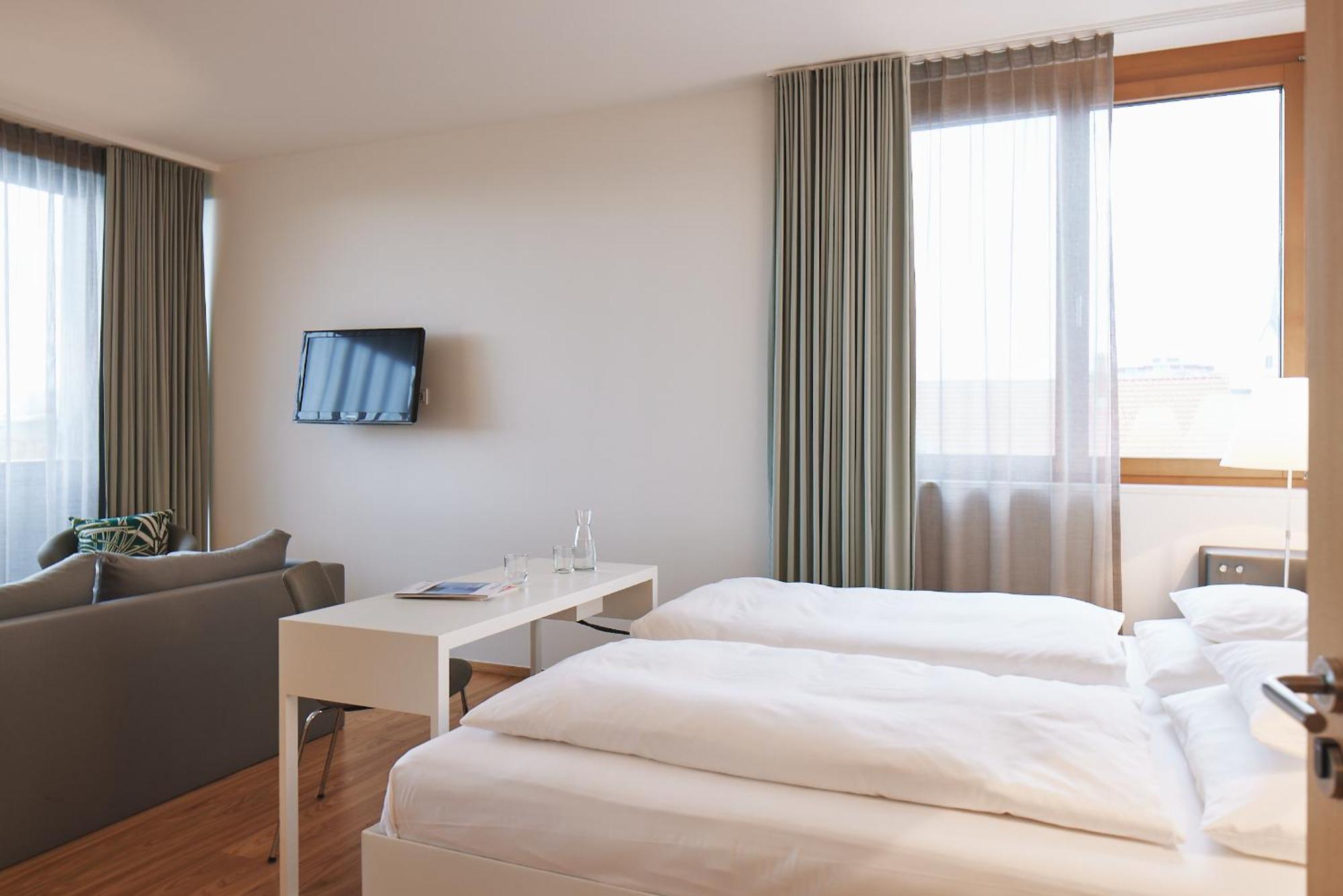 Hotel Am See Hard Bagian luar foto